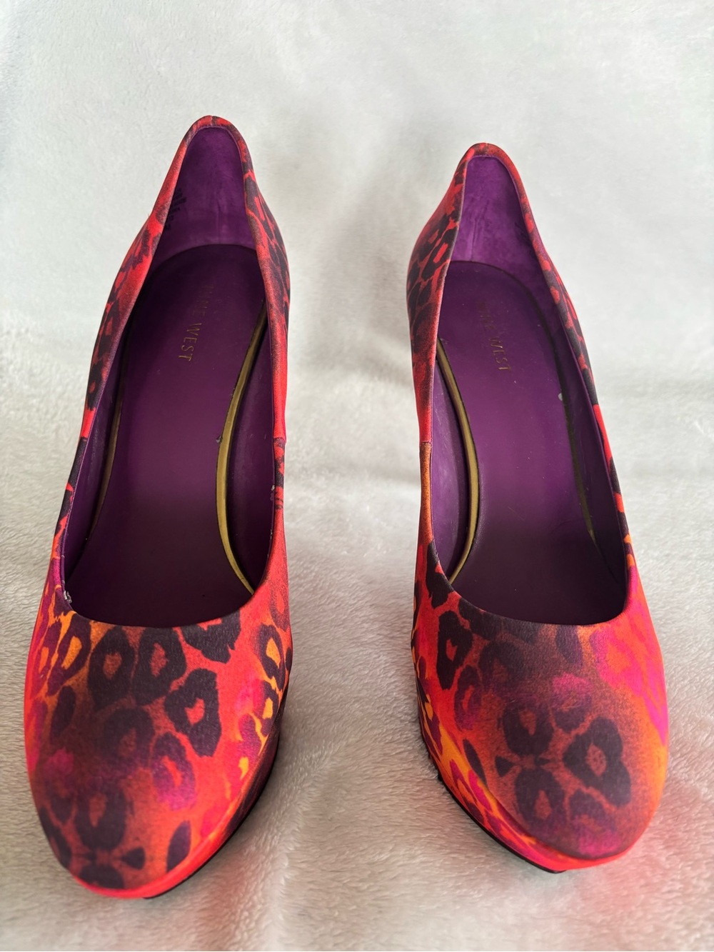 Nine West Leopard/cheetah bright vintage y2k Platform Heels Pumps